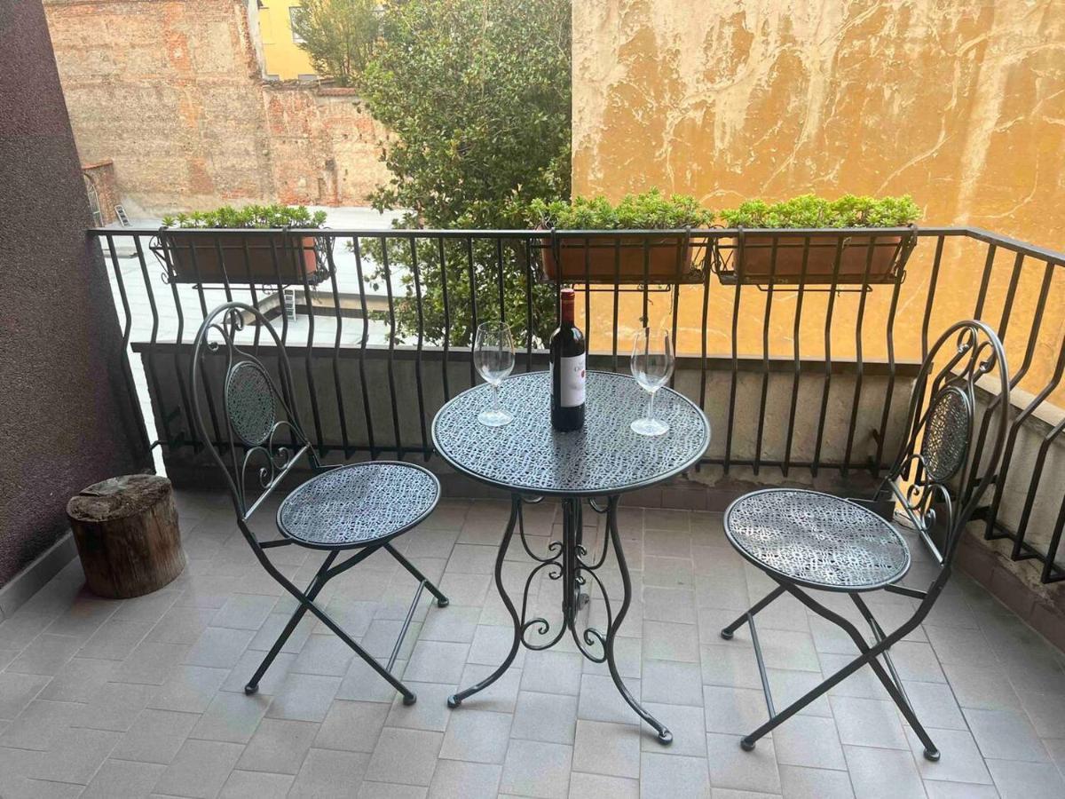 Apartment Close To Duomo Milan Exterior photo