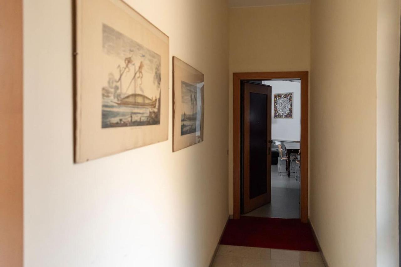 Apartment Close To Duomo Milan Exterior photo